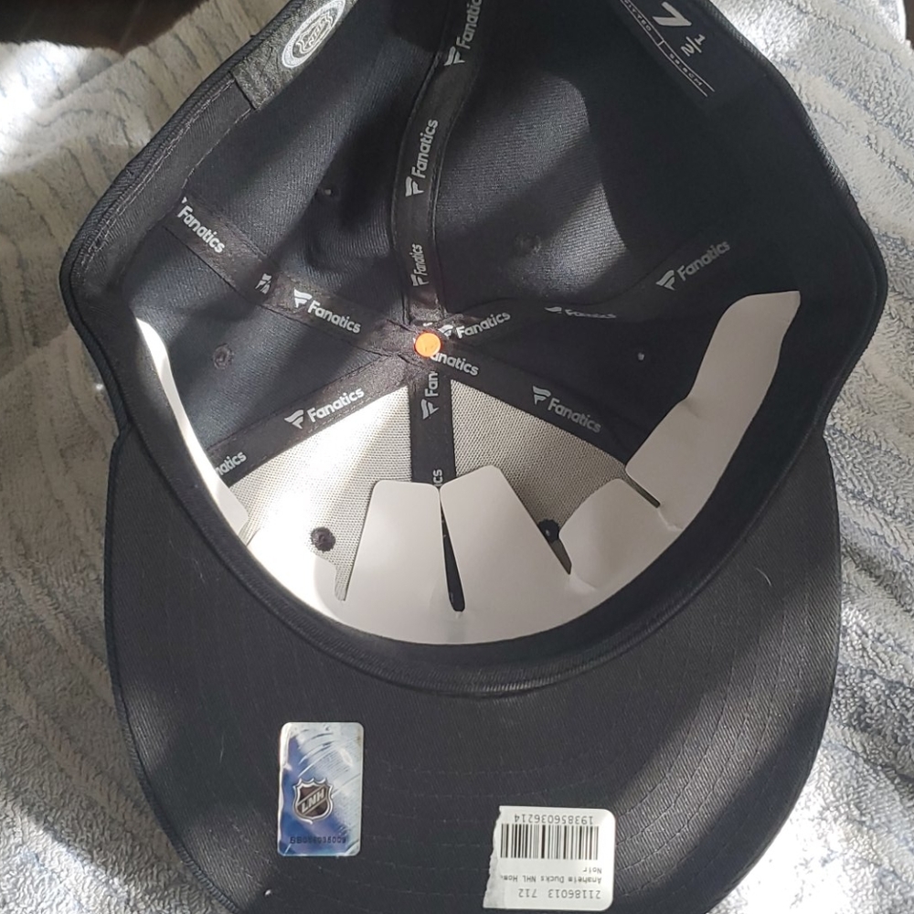 ANAHEIM DUCKS HAT - Picture 3 of 4